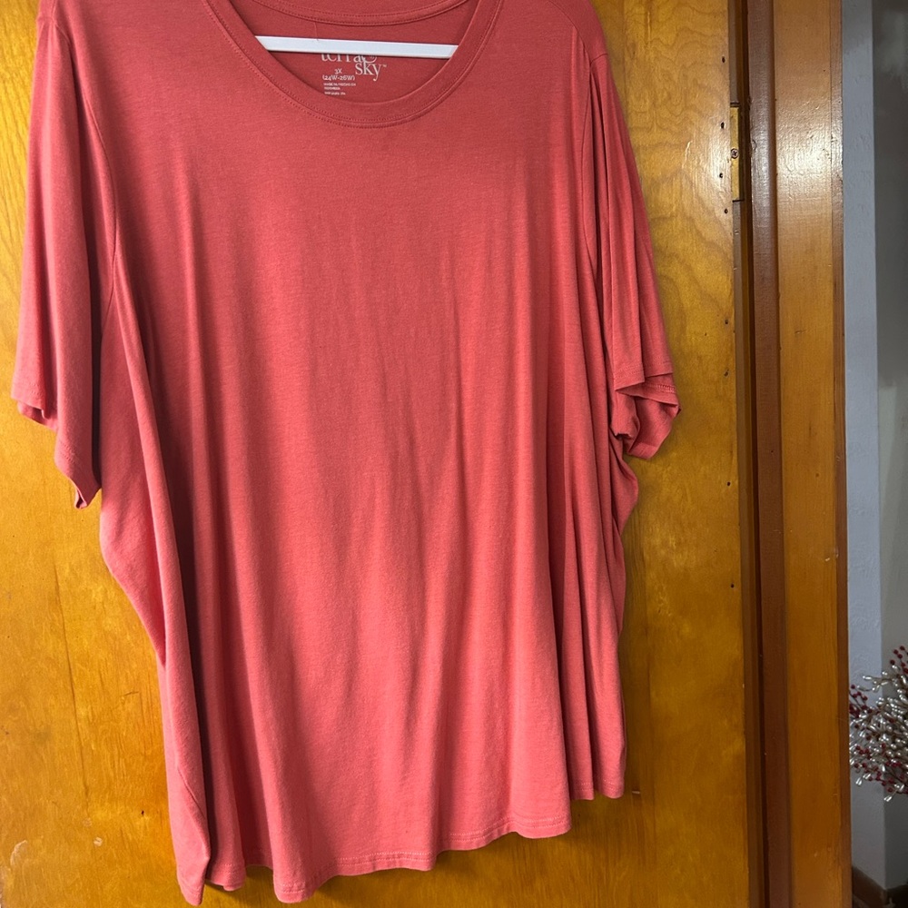 Terra & Sky Women's Short Sleeve Top in Coral